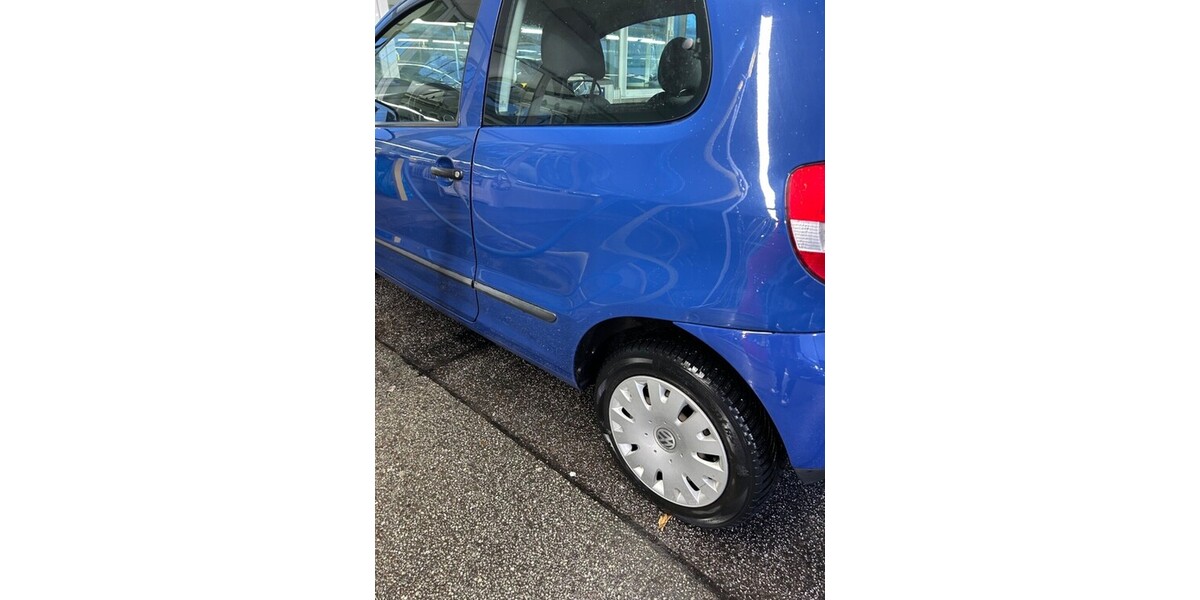 VW Fox 128.000 km 2.100 &euro; Hamburg 20038