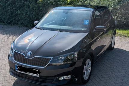 Skoda Fabia 98.901 km 10.500 &euro; Hamburg 22763