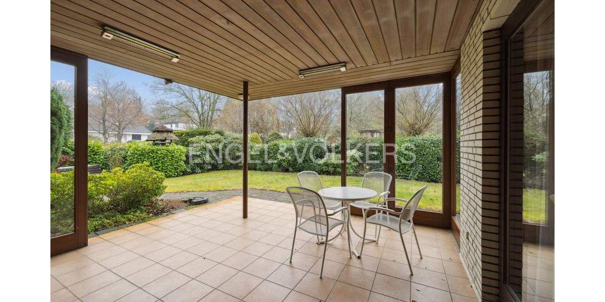 Einfamilienhaus Ahrensburg - 7 Zimmer, 300 m&sup2;, 1.500.000&euro; | Angebot:25701922