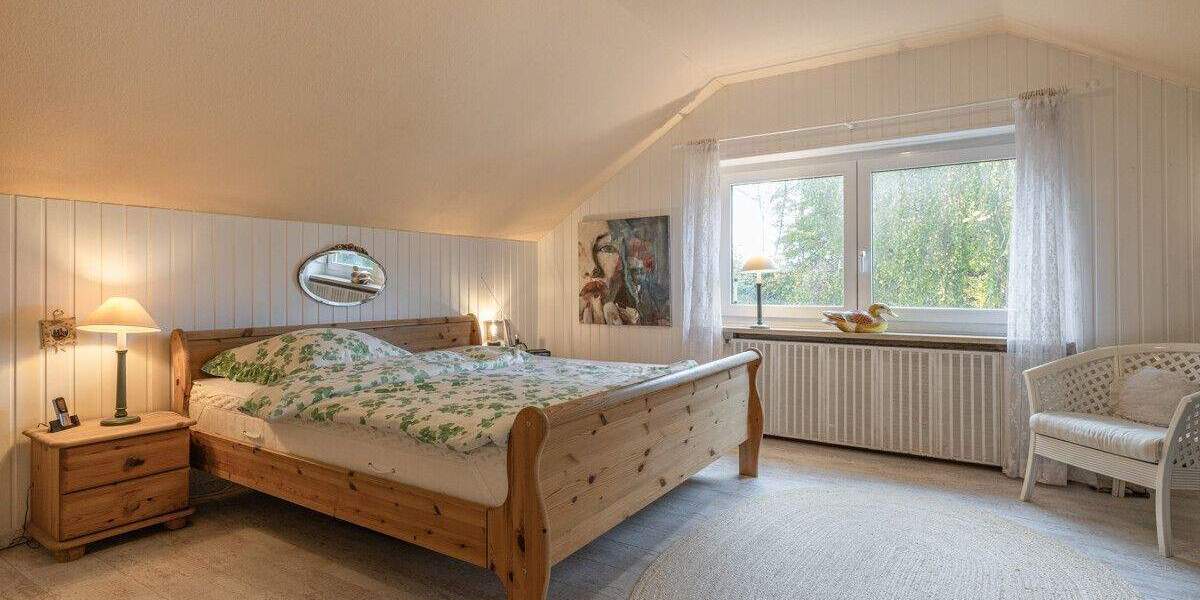 Doppelhaushälfte Ellerbek - 9 Zimmer, 222 m&sup2;, 795.000&euro; | Angebot:25845019
