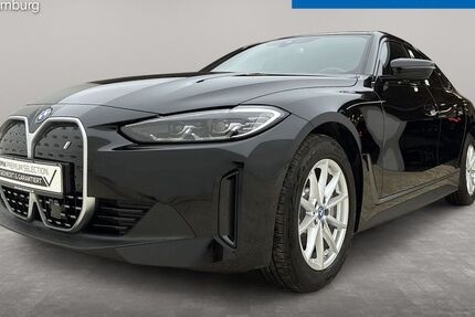 BMW i4 12.373 km 37.924 &euro; Barsbüttel bei Hamburg 22885