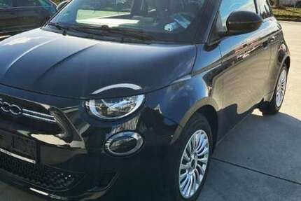 Fiat 500e 16.281 km 14.990 &euro; Ahrensburg 22926