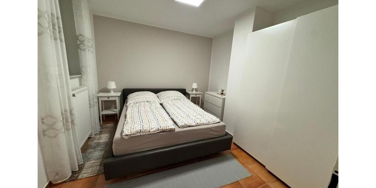 Etagenwohnung Nahe - 2 Zimmer, 66 m&sup2;, 1.200&euro; | Angebot:25172952