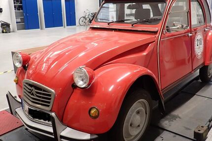 Citroen 2 CV 98.600 km 8.390 &euro; Hamburg 22041