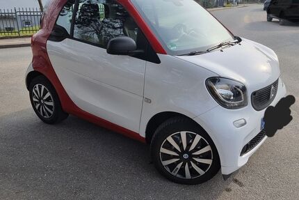 Smart ForTwo 46.000 km 12.850 &euro; Hamburg 22145