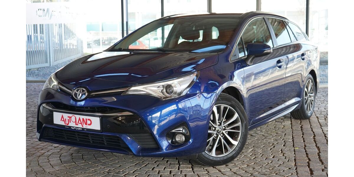 Toyota Avensis 117.000 km 14.990 &euro; Hamburg 22761