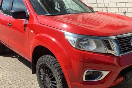 Nissan Navara 335.630 km 14.999 &euro; Rellingen 25462