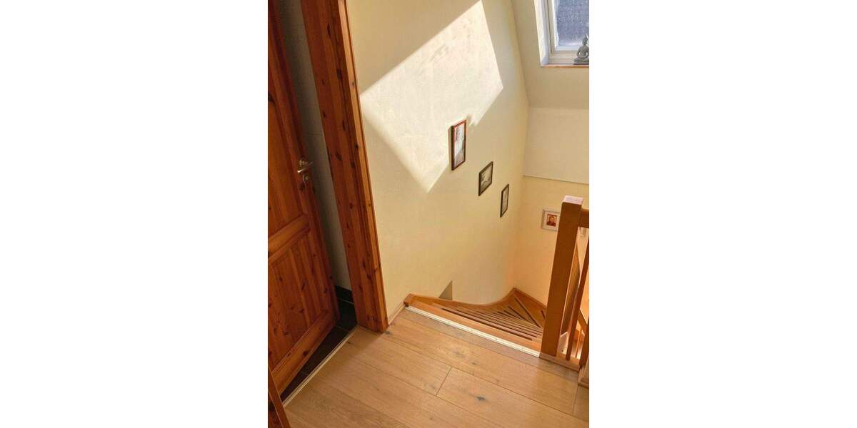 Einfamilienhaus Bad Bramstedt - 8 Zimmer, 201 m&sup2;, 595.000&euro; | Angebot:25722298