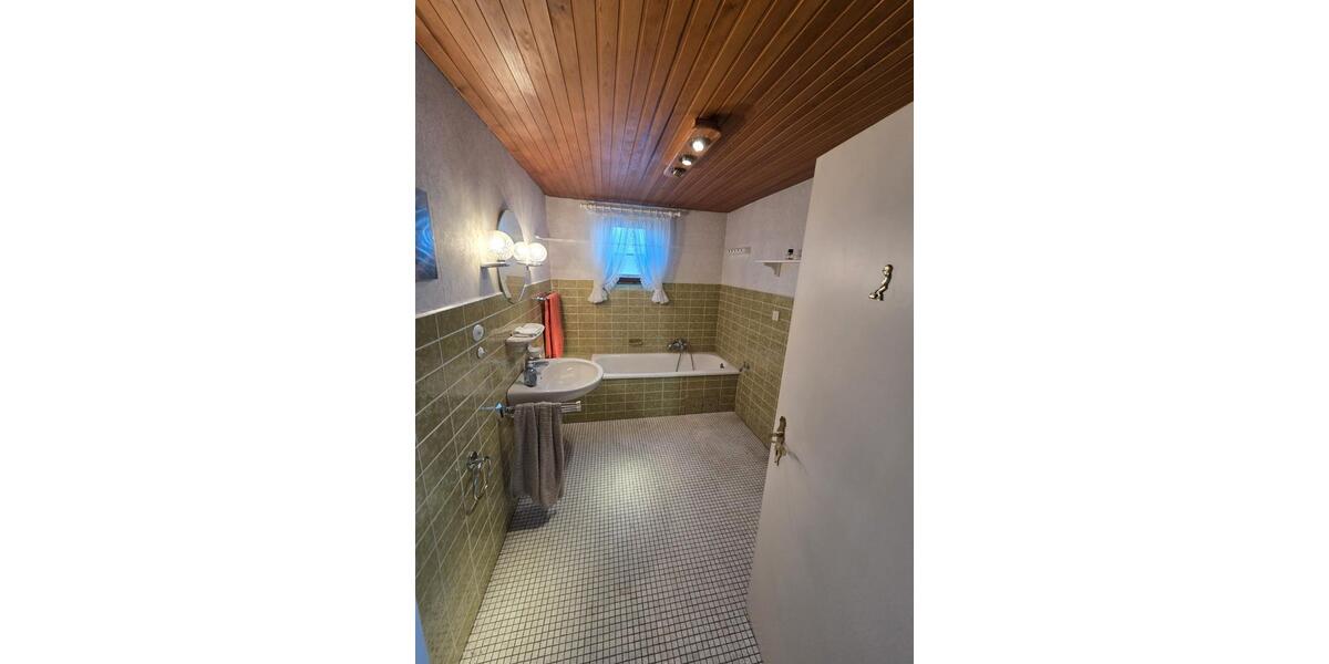 Einfamilienhaus Hamburg Wandsbek - 6.5 Zimmer, 152 m&sup2;, 600.000&euro; | Angebot:26050471