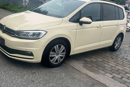 VW Touran 387.000 km 10.390 &euro; Hamburg OT Hamm 20537