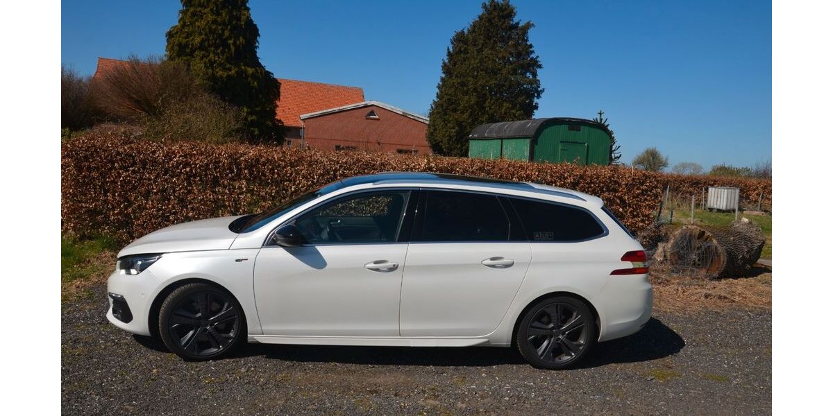 Peugeot 308 150.000 km 11.500 &euro; Hamburg 22523