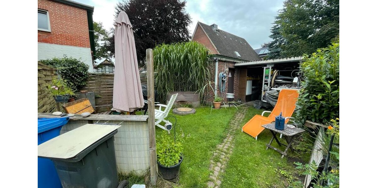 Mehrfamilienhaus, Wohnhaus Bönningstedt - 7.5 Zimmer, 226 m&sup2;, 485.000&euro; | Angebot:25343652