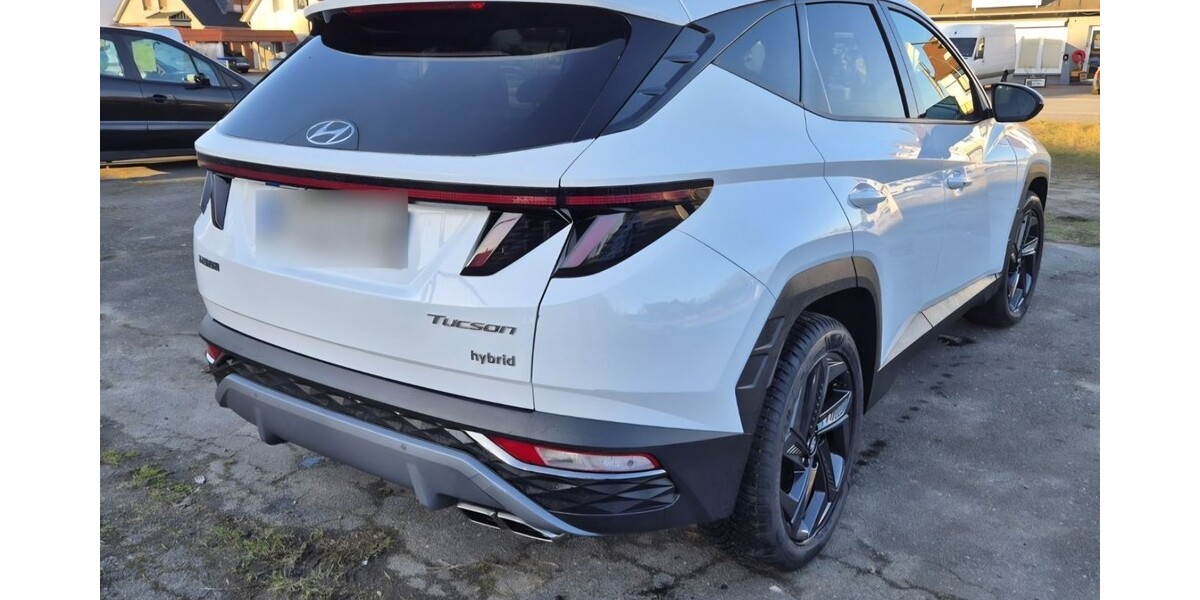 Hyundai Tucson 19.500 km 28.500 &euro; Hamburg 20038