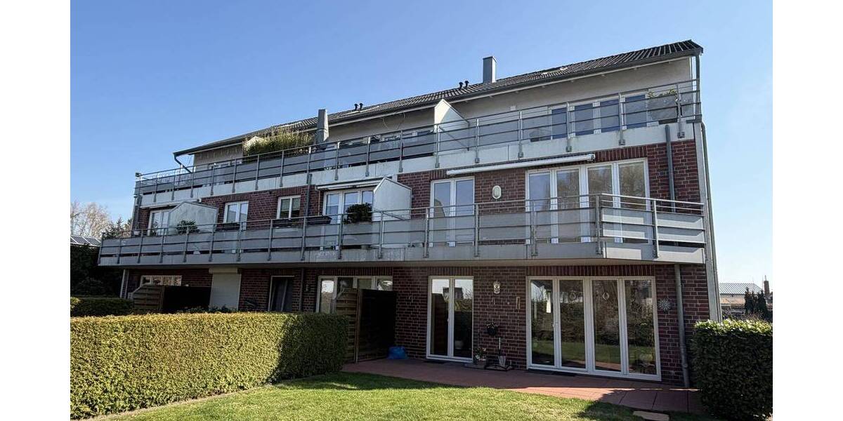 Etagenwohnung Uetersen - 3 Zimmer, 97 m&sup2;, 1.200&euro; | Angebot:25995752