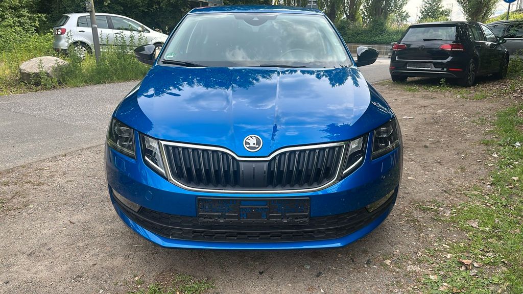Skoda Octavia 104.000 km 14.451 &euro; Hamburg 21079