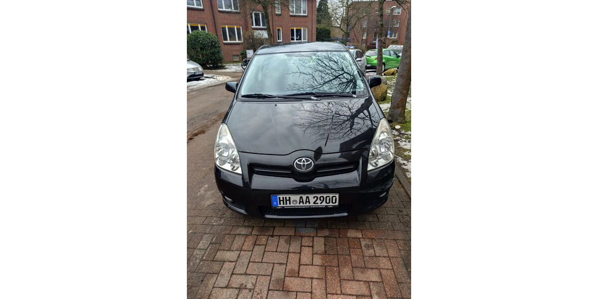 Toyota Corolla Verso 130.493 km 4.950 &euro; Hamburg 22547