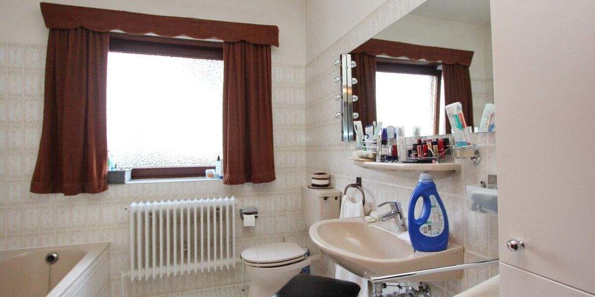 Einfamilienhaus Wedel - 7 Zimmer, 153 m&sup2;, 649.000&euro; | Angebot:25820862