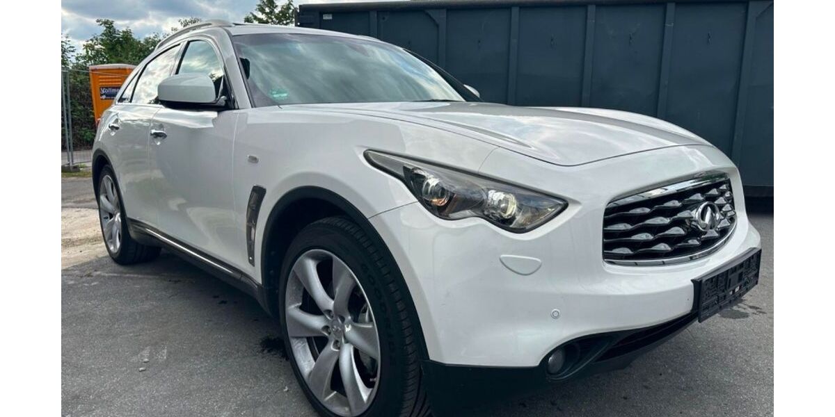 INFINITI FX 175.000 km 11.990 &euro; Hamburg 20535