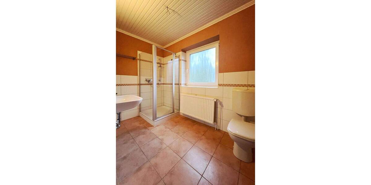 Einfamilienhaus Hoisdorf - 5 Zimmer, 100 m&sup2;, 450.000&euro; | Angebot:25779881