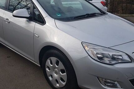 Opel Astra 236.394 km 2.450 &euro; Hamburg 21031