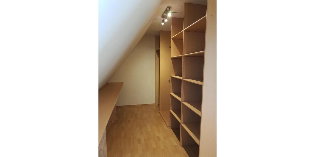 Etagenwohnung Haseldorf - 2 Zimmer, 80 m&sup2;, 800&euro; | Angebot:25258690