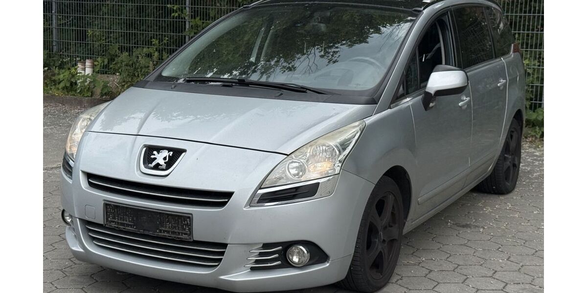 Peugeot 5008 172.203 km 3.490 &euro; Hamburg 20539