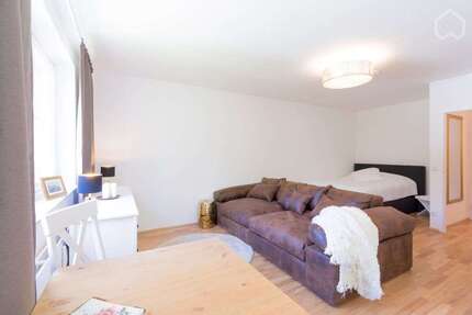 Zimmer Hamburg Lokstedt - 1 Zimmer, 1.200&euro; | Angebot:26016222