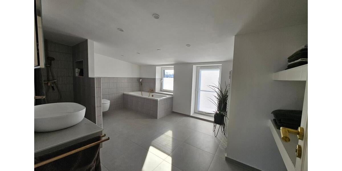 Einfamilienhaus Elmshorn - 7 Zimmer, 210 m&sup2;, 779.000&euro; | Angebot:25850586