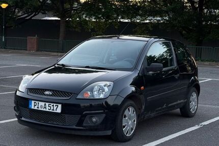 Ford Fiesta 210.000 km 2.000 &euro; Elmshorn 25335