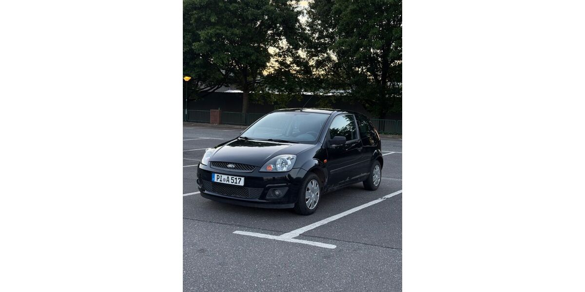 Ford Fiesta 210.000 km 2.000 &euro; Elmshorn 25335