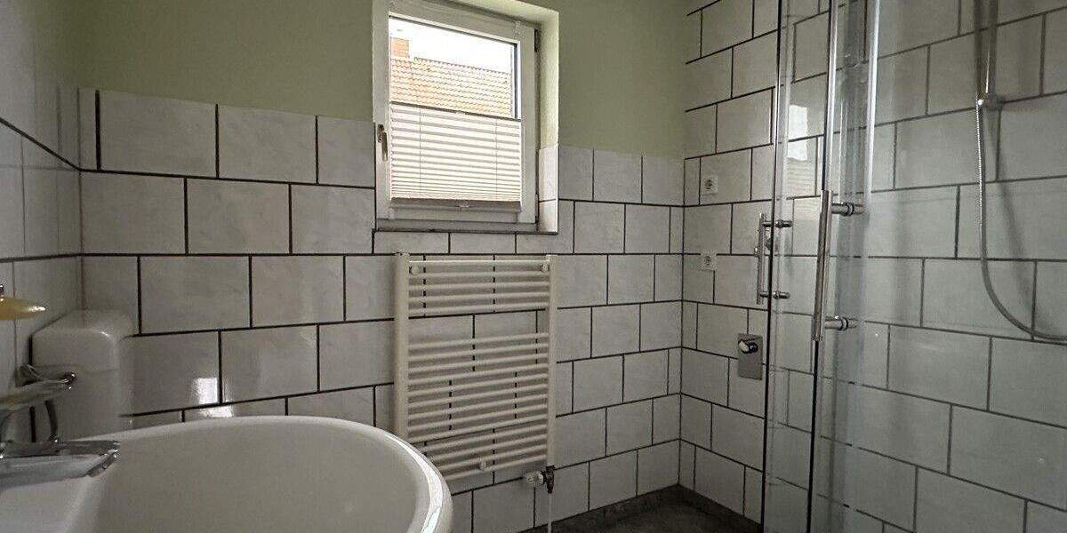 Einfamilienhaus Grünendeich - 2 Zimmer, 81 m&sup2;, 235.000&euro; | Angebot:25726575