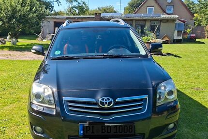 Toyota Avensis 284.347 km 1.999 &euro; Elmshorn 25337