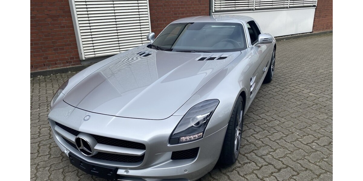 Mercedes-Benz SLS AMG 2.900 km 330.000 &euro; Hamburg 20038