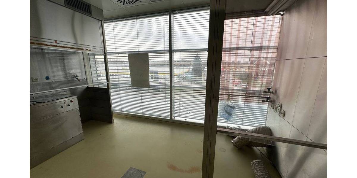 Gewerbeobjekt Barsbüttel - 9 Zimmer, 122 m&sup2;, 1.464&euro; | Angebot:25692078