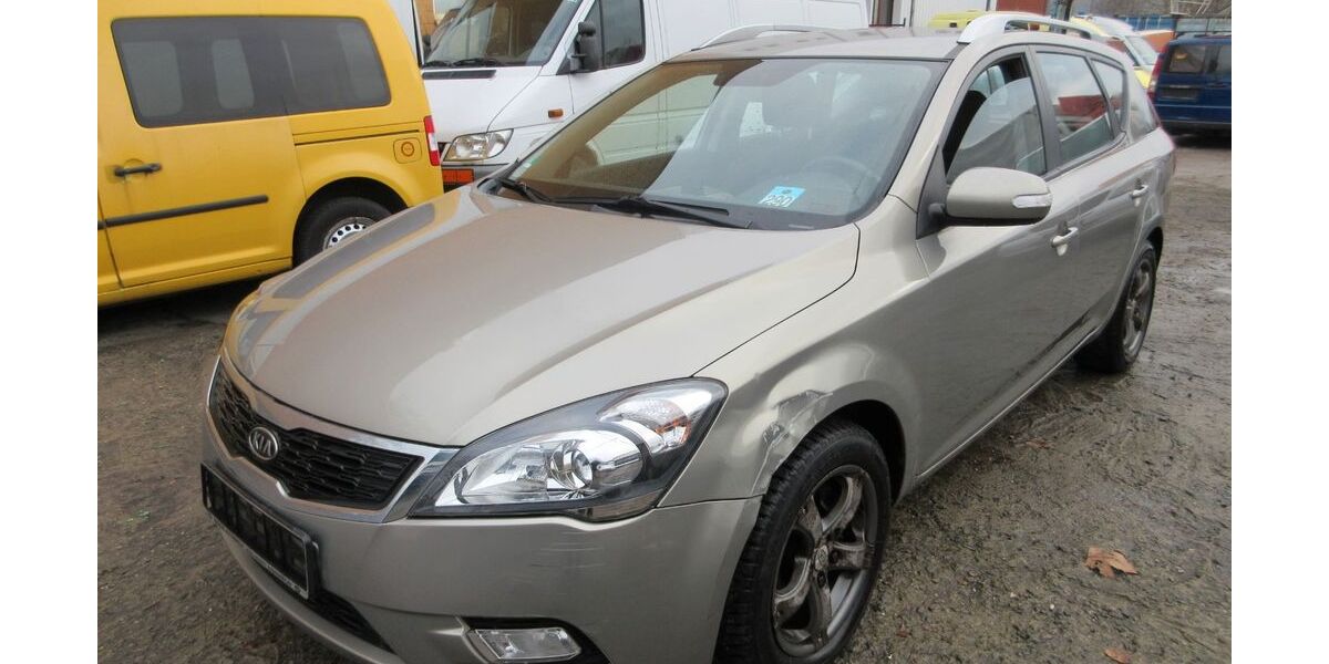 Kia ceed / Ceed 101.184 km 1.900 &euro; Hamburg 20537