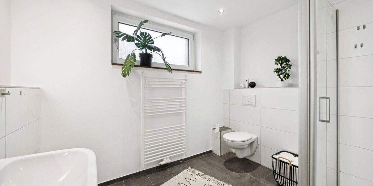 Doppelhaushälfte Pinneberg - 9 Zimmer, 200 m&sup2;, 574.000&euro; | Angebot:25712015