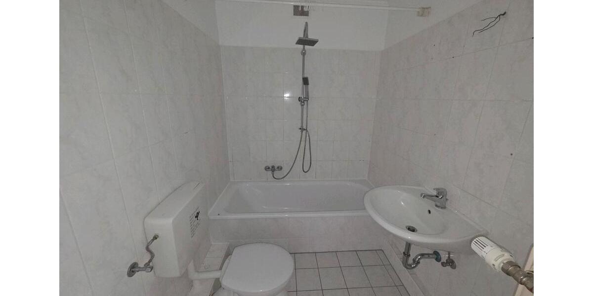 Dachgeschoßwohnung Uetersen - 3 Zimmer, 63 m&sup2;, 890&euro; | Angebot:25922610