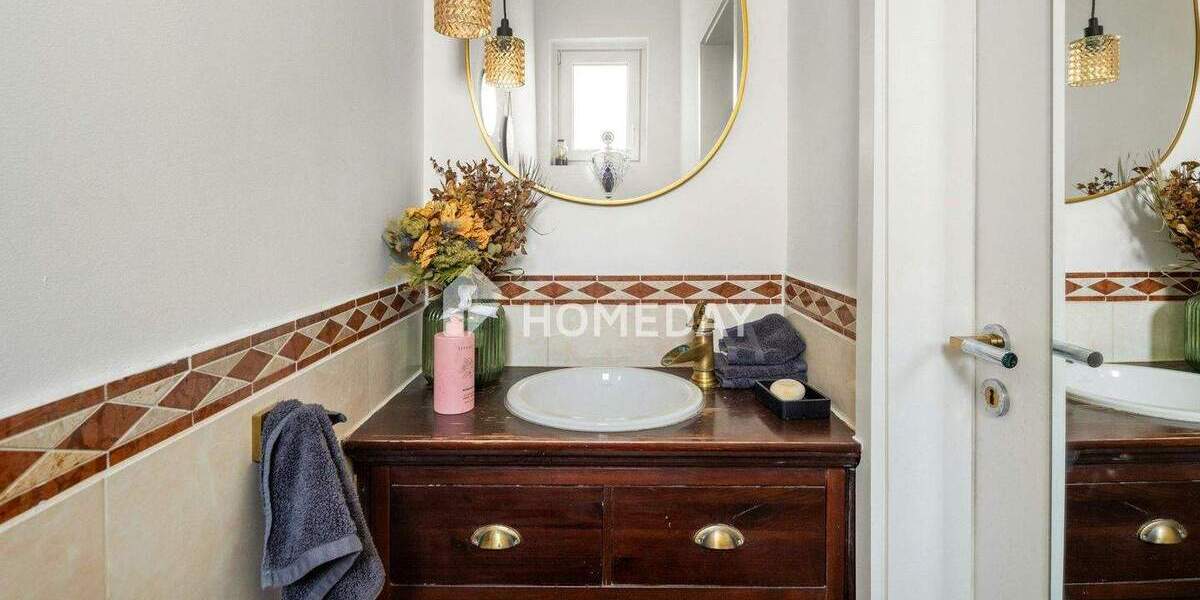 Einfamilienhaus Hamburg Wandsbek - 8 Zimmer, 240 m&sup2;, 888.000&euro; | Angebot:25835726