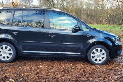 VW Touran 172.800 km 8.900 &euro; Henstedt-Ulzburg 24558