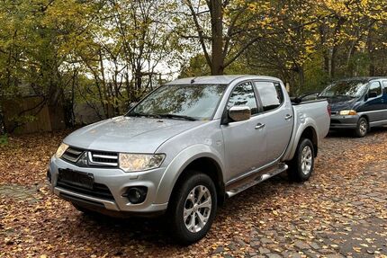 Mitsubishi L200 185.872 km 12.000 &euro; HAMBURG 22113