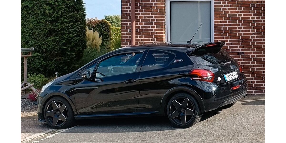 Peugeot 208 172.330 km 6.100 &euro; Hamburg 21037