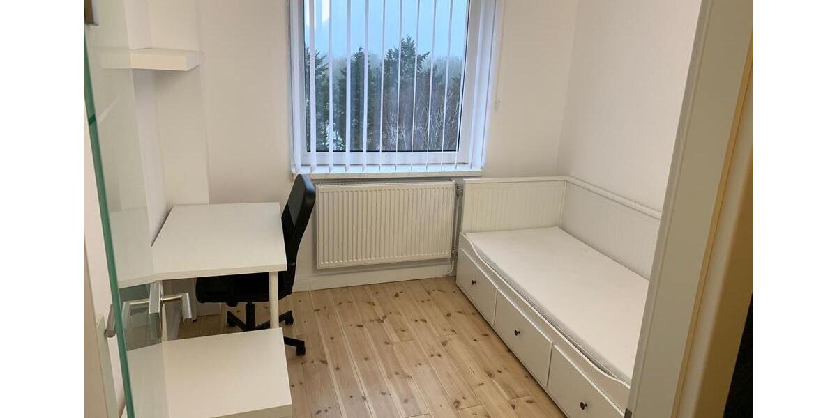 Etagenwohnung Wedel - 1 Zimmer, 16 m&sup2;, 400&euro; | Angebot:25312921