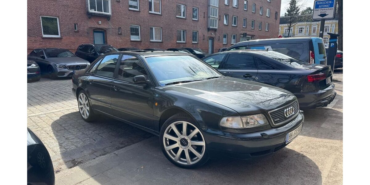 Audi A8 172.000 km 8.250 &euro; Hamburg 22547