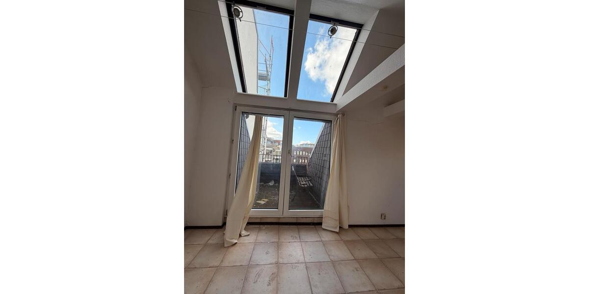 Dachgeschoßwohnung Hamburg Altona-Nord - 2 Zimmer, 65 m&sup2;, 1.400&euro; | Angebot:26007587