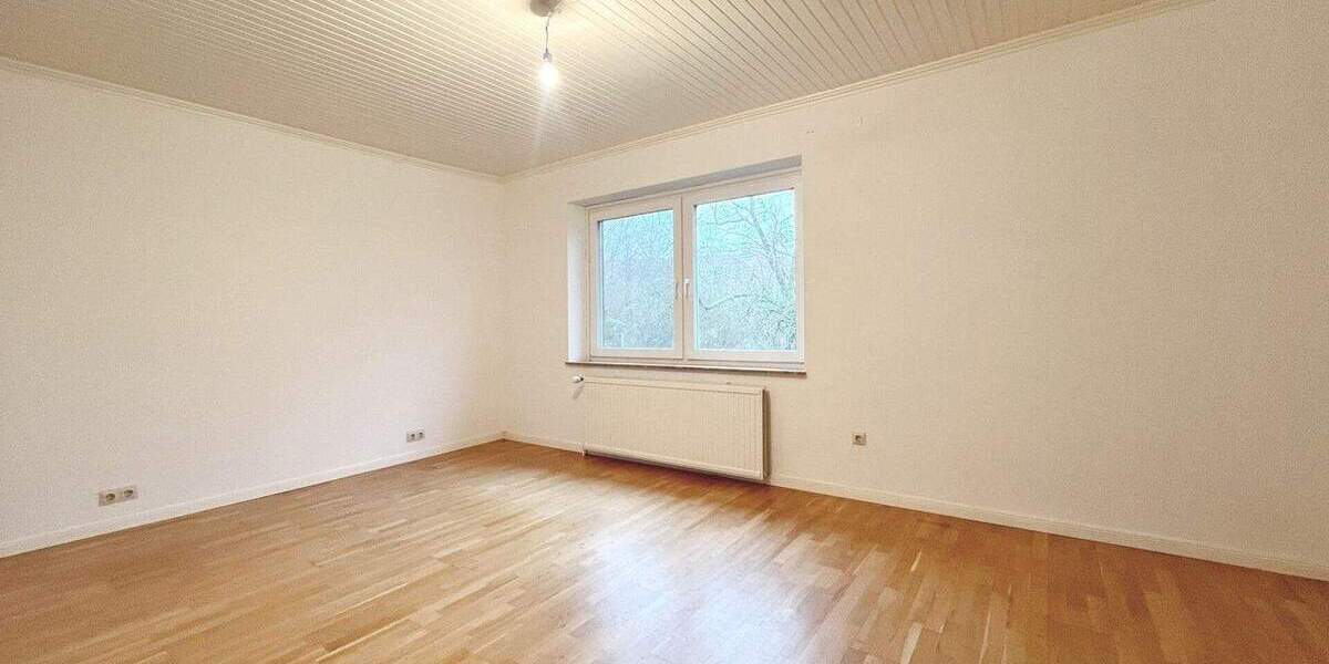 Einfamilienhaus Hoisdorf - 5 Zimmer, 100 m&sup2;, 450.000&euro; | Angebot:25779881