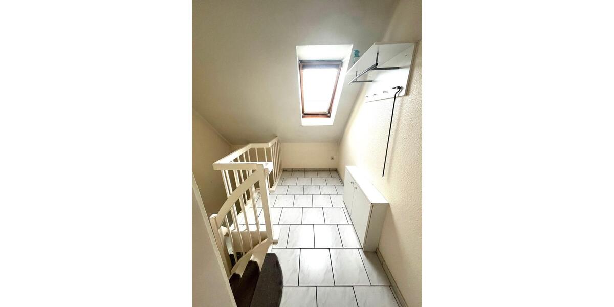 Dachgeschoßwohnung Kisdorf - 4 Zimmer, 85 m&sup2;, 1.100&euro; | Angebot:26663278