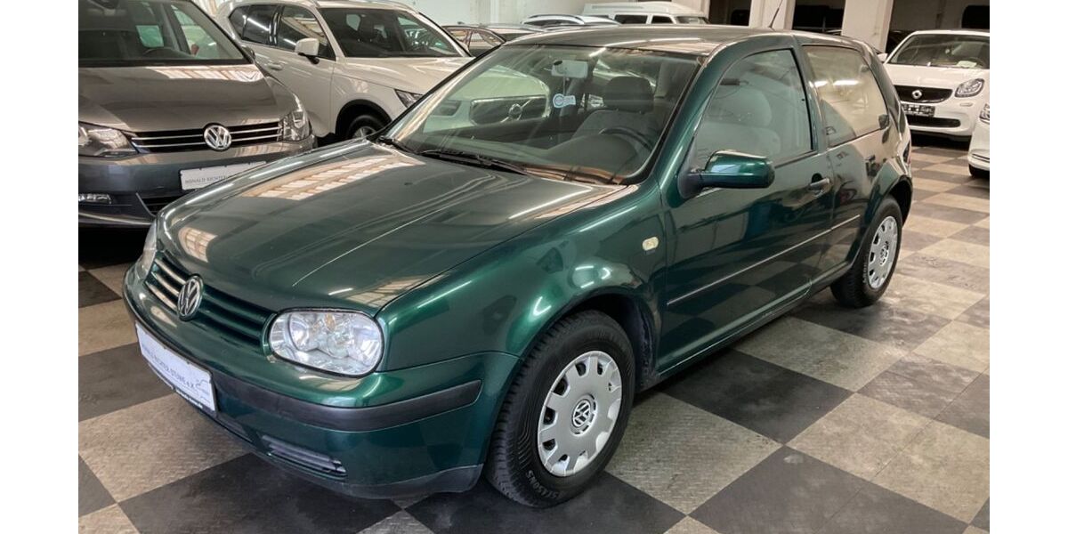 VW Golf 87.025 km 4.450 &euro; Hamburg 22087