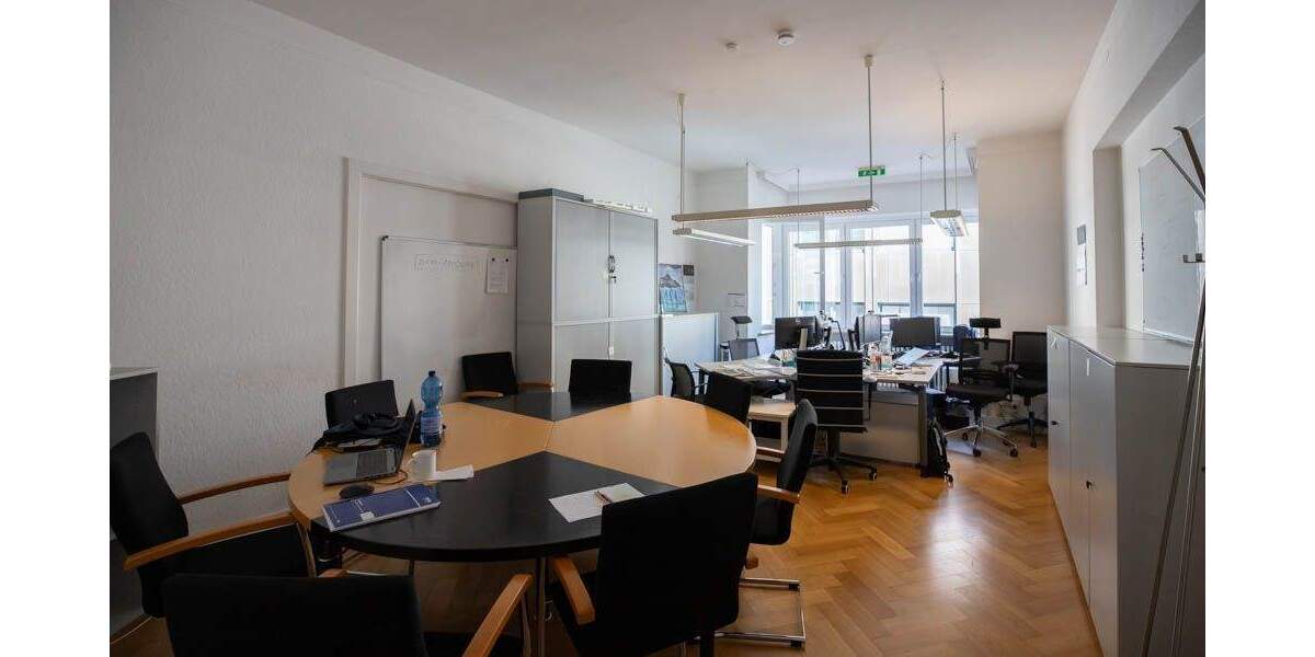 Gewerbeobjekt Elmshorn - 5 Zimmer, 246 m&sup2;, 2.490&euro; | Angebot:25726770