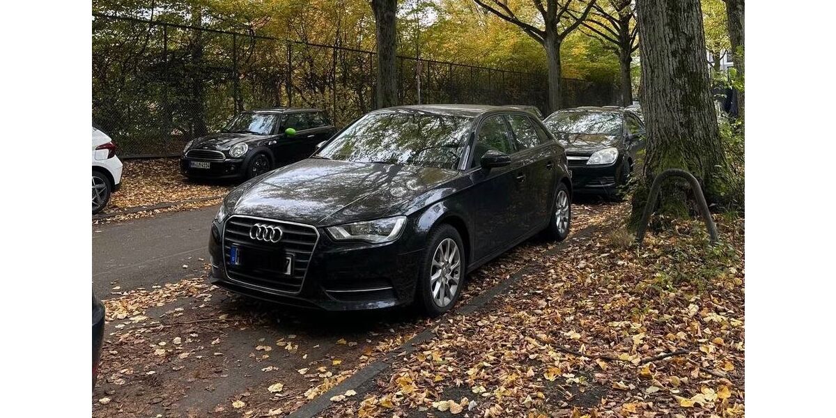 Audi A3 144.300 km 8.200 &euro; Hamburg 22525