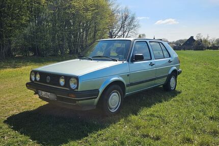 VW Golf 97.700 km 3.350 &euro; Schmalfeld 24640
